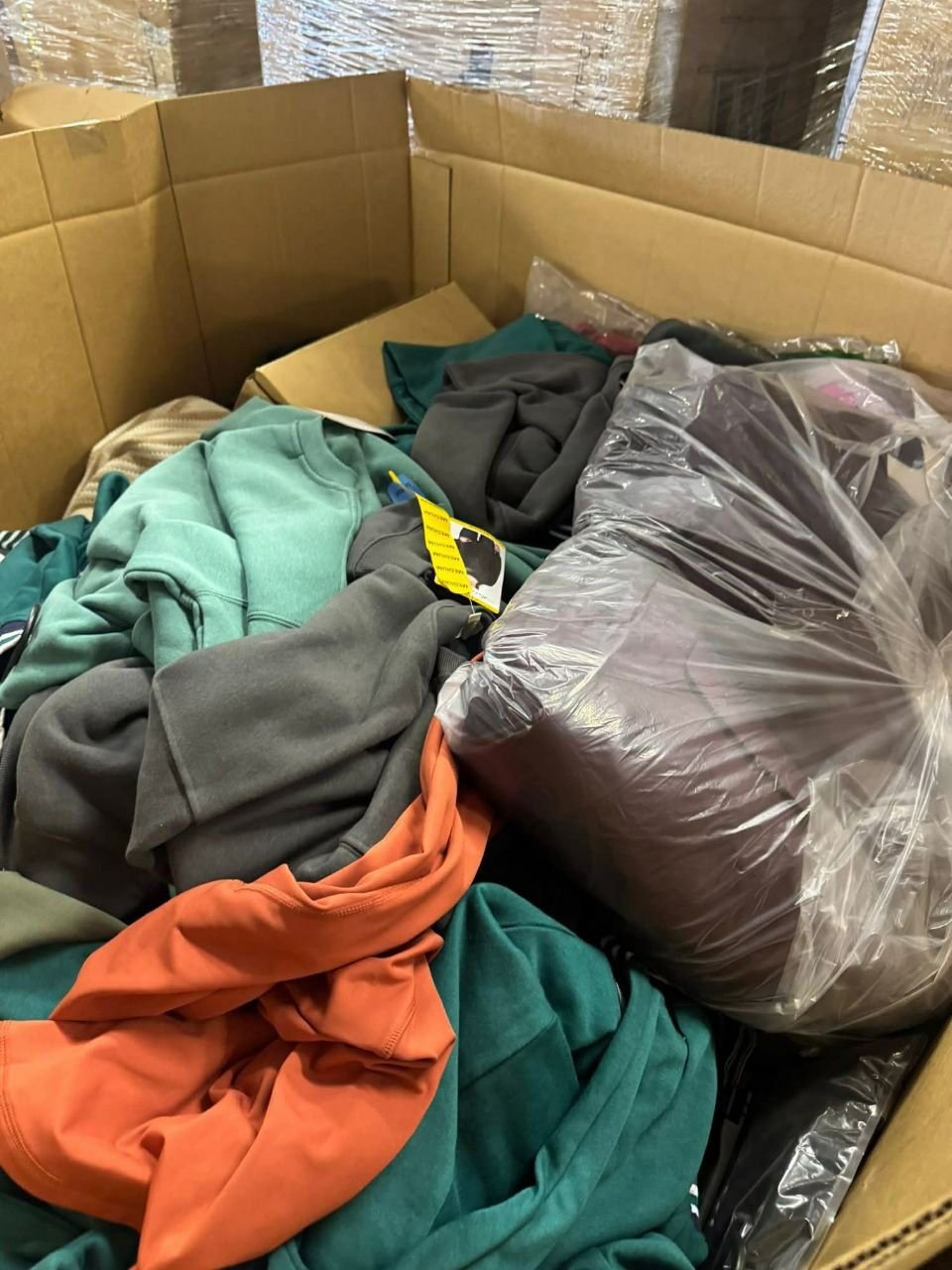 Clothing Pallets - Image 9